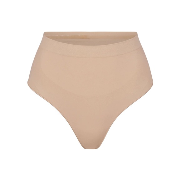 SKIMS SEAMLESS SCULPT MID WAIST THONG - Picture 1 of 9